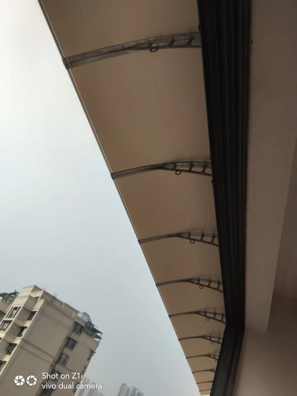 鋁塑板無聲雨棚